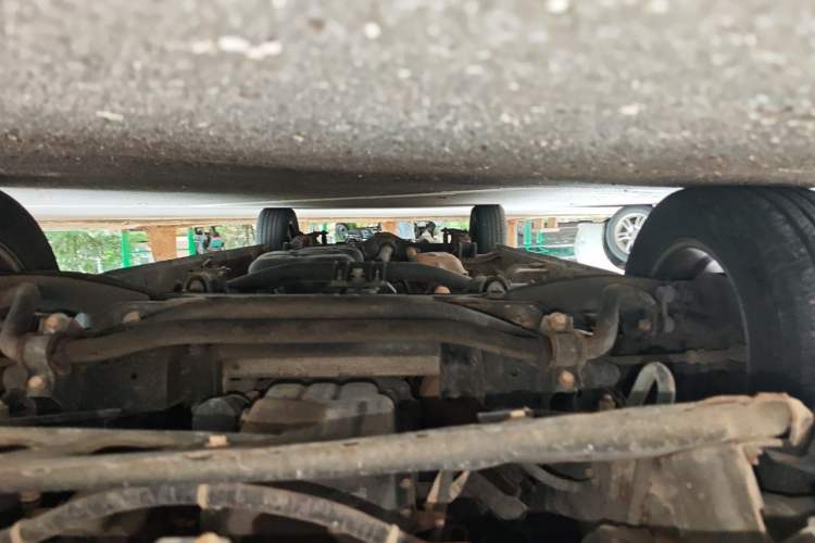 Used JAC Refine M4 2019 Business & Travel Series 2.0L Manual Comfort Model China VI Chassis Front