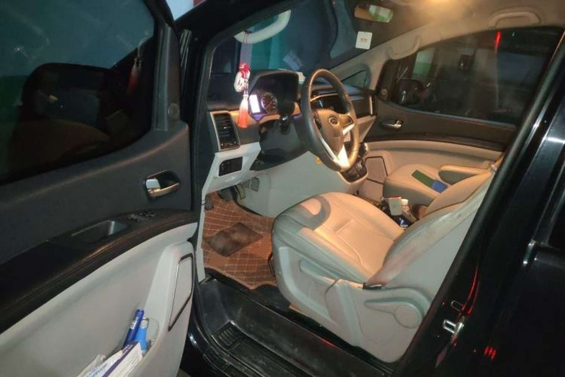 Used JAC Refine M4 2019 Business & Travel Series 2.0L Manual Comfort Model China V Standard Driver Seat