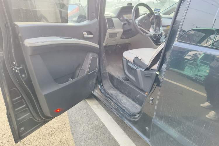 Used JAC Refine M4 2019 Business Series 2.0L Manual - China VI Standard Driver Seat