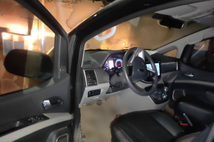 Used JAC Refine M4 2019 Business & Travel Series 2.0L Manual Comfort Model China VI Driver Seat