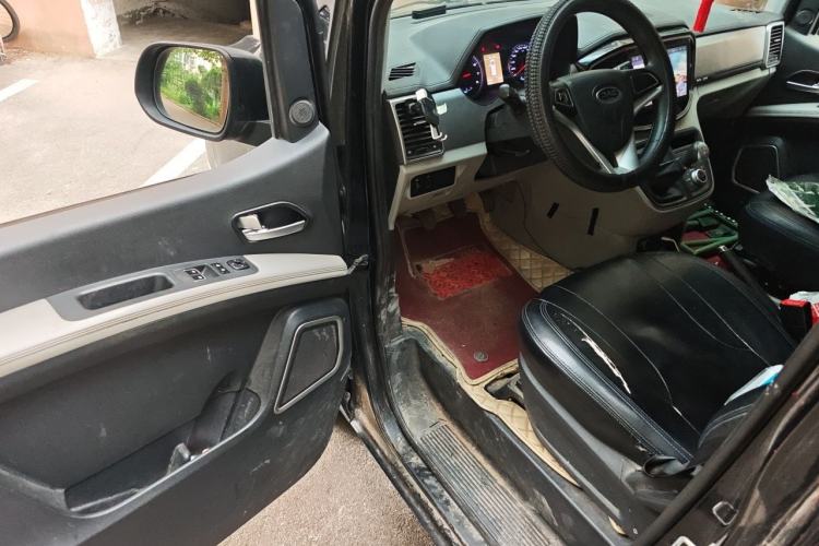 Used JAC Refine M4 2019 Business & Travel Series 2.0L Manual Comfort Model China VI Driver Seat