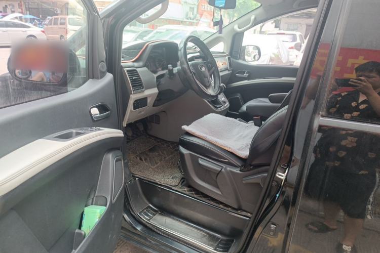 Used JAC Refine M4 2019 Business & Travel Series 1.9T Diesel Manual Comfort Model Driver Seat