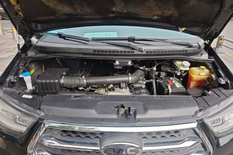 Used JAC Refine M4 2019 Business Series 2.0L Manual - China VI Standard Engine Bay