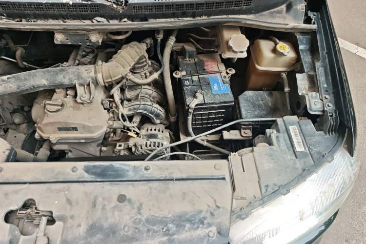 Used JAC Refine M4 2019 Business & Travel Series 2.0L Manual Comfort Model China VI Engine Bay Left