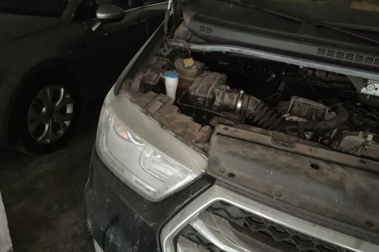Used JAC Refine M4 2019 Business & Travel Series 1.9T Diesel Manual Comfort Model Engine Bay Right