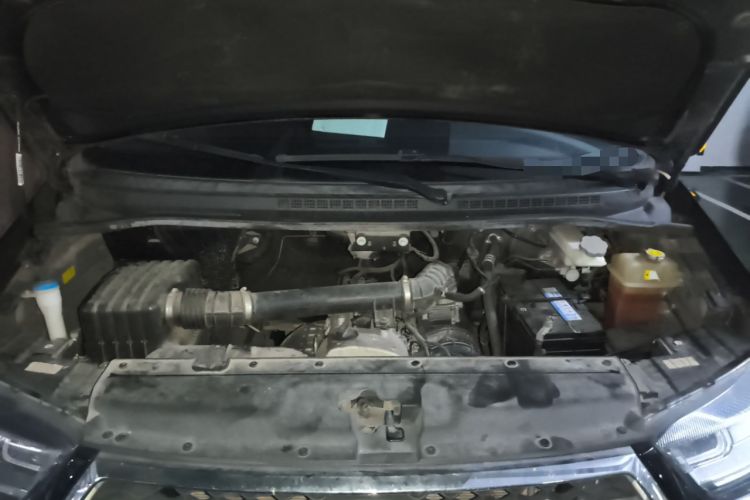 Used JAC Refine M4 2019 Business Series 2.0L Manual - China VI Standard Engine Bay