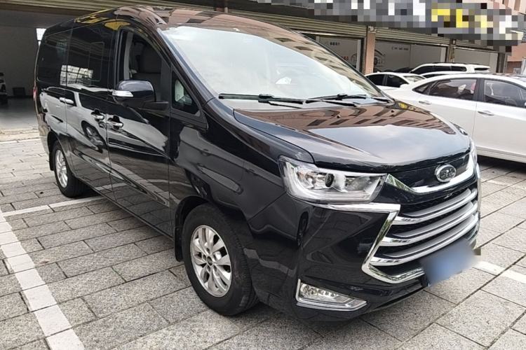 Used JAC Refine M4 2019 2.0T DCT Executive Edition Front Right 45 Deg