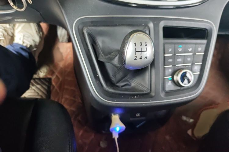 Used JAC Refine M4 2019 Business & Travel Series 2.0L Manual Speed Edition China VI Standard Gear Lever