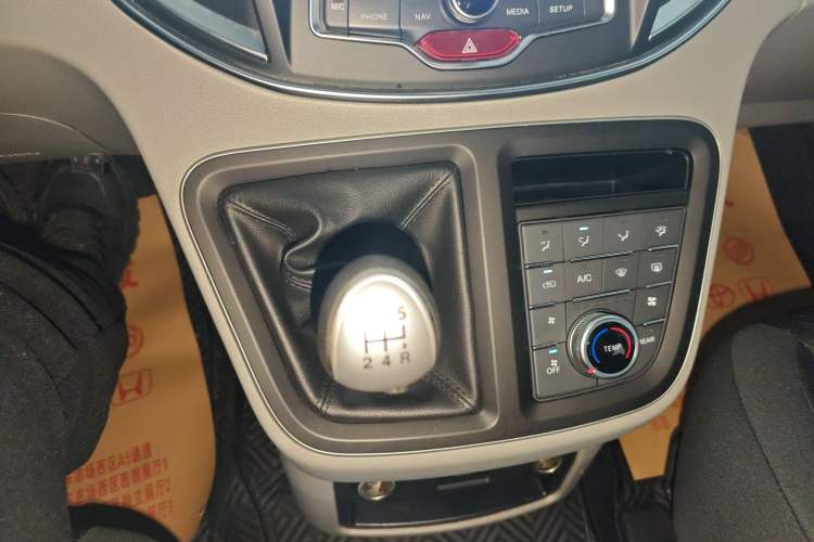 Used JAC Refine M4 2019 Business Series 2.0L Manual - China VI Standard Gear Lever