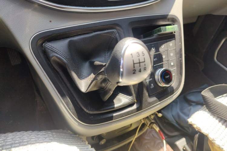 Used JAC Refine M4 2019 Business Series 2.0L Manual - China VI Standard Gear Lever