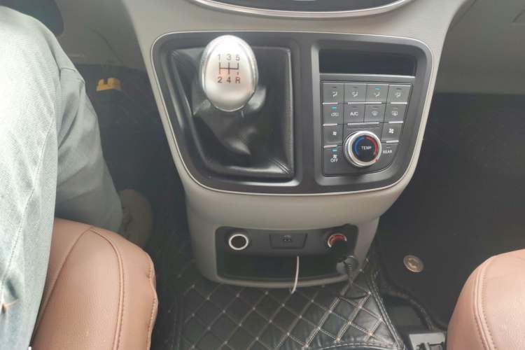 Used JAC Refine M4 2019 Business Series 2.0L Manual - China VI Standard Gear Lever