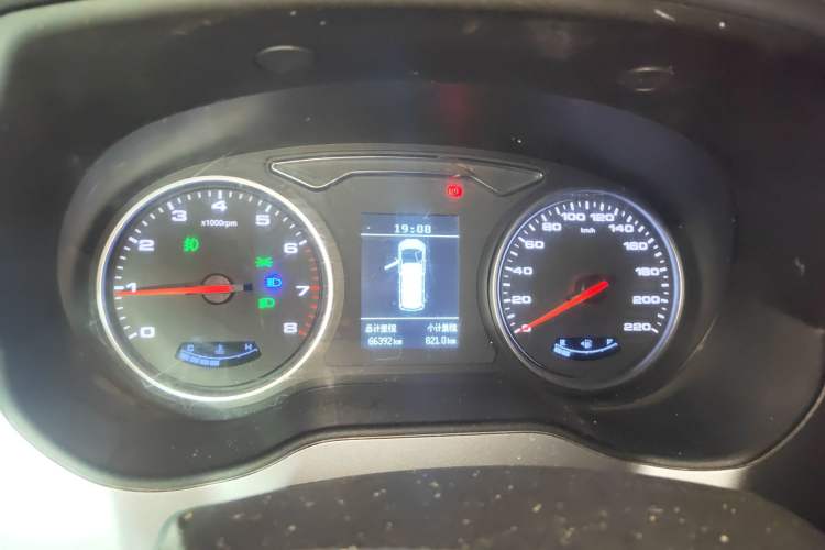 Used JAC Refine M4 2019 Business & Travel Series 2.0L Manual Comfort Model China VI Instrument Cluster