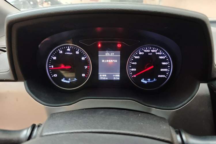 Used JAC Refine M4 2019 Business & Travel Series 2.0L Manual Comfort Model China VI Instrument Cluster