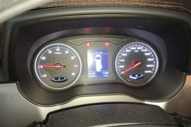 Used JAC Refine M4 2019 Business Series 2.0L Manual - China VI Standard Instrument Cluster