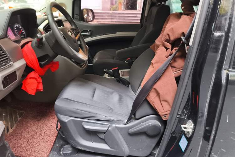 Used JAC Refine M4 2019 Joyful Series 2.0L Manual Business Model China VI Left Front Seat