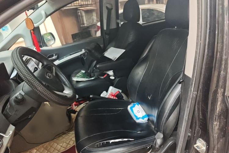 Used JAC Refine M4 2019 Business & Travel Series 2.0L Manual Comfort Model China VI Left Front Seat