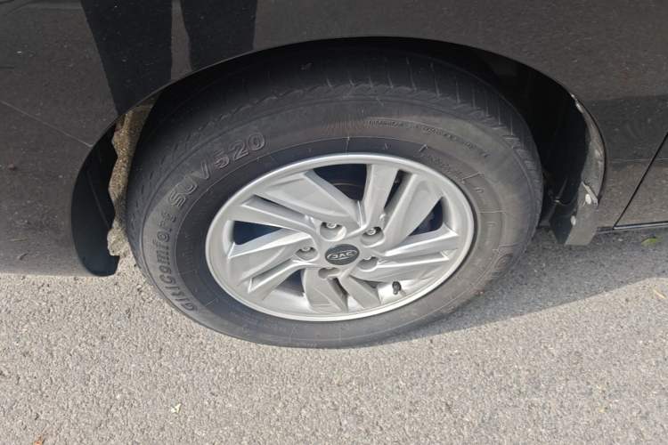 Used JAC Refine M4 2019 Business Series 2.0L Manual - China VI Standard Left Front Wheel Hub