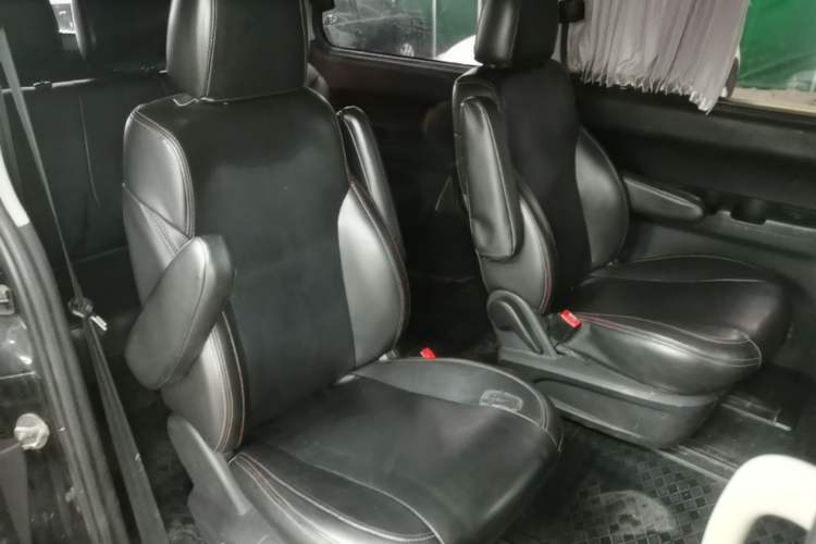 Used JAC Refine M4 2019 Business & Travel Series 2.0L Manual Comfort Model China V Standard Left Rear Seat