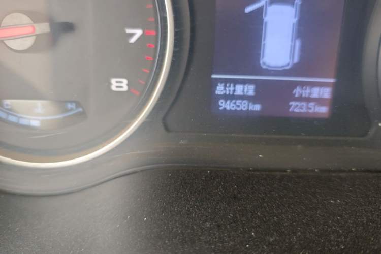 Used JAC Refine M4 2019 Business & Travel Series 2.0L Manual Speed Edition China VI Standard Odometer Close Up