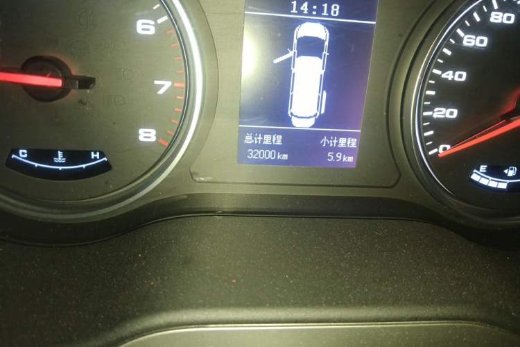 Used JAC Refine M4 2019 Business Series 2.0L Manual - China VI Standard Odometer Close Up
