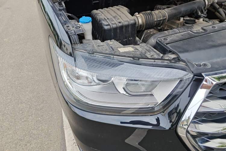 Used JAC Refine M4 2019 Business Series 2.0L Manual - China VI Standard Right Front Headlight