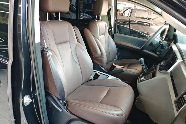Used JAC Refine M4 2019 Business Series 2.0L Manual - China VI Standard Right Front Seat