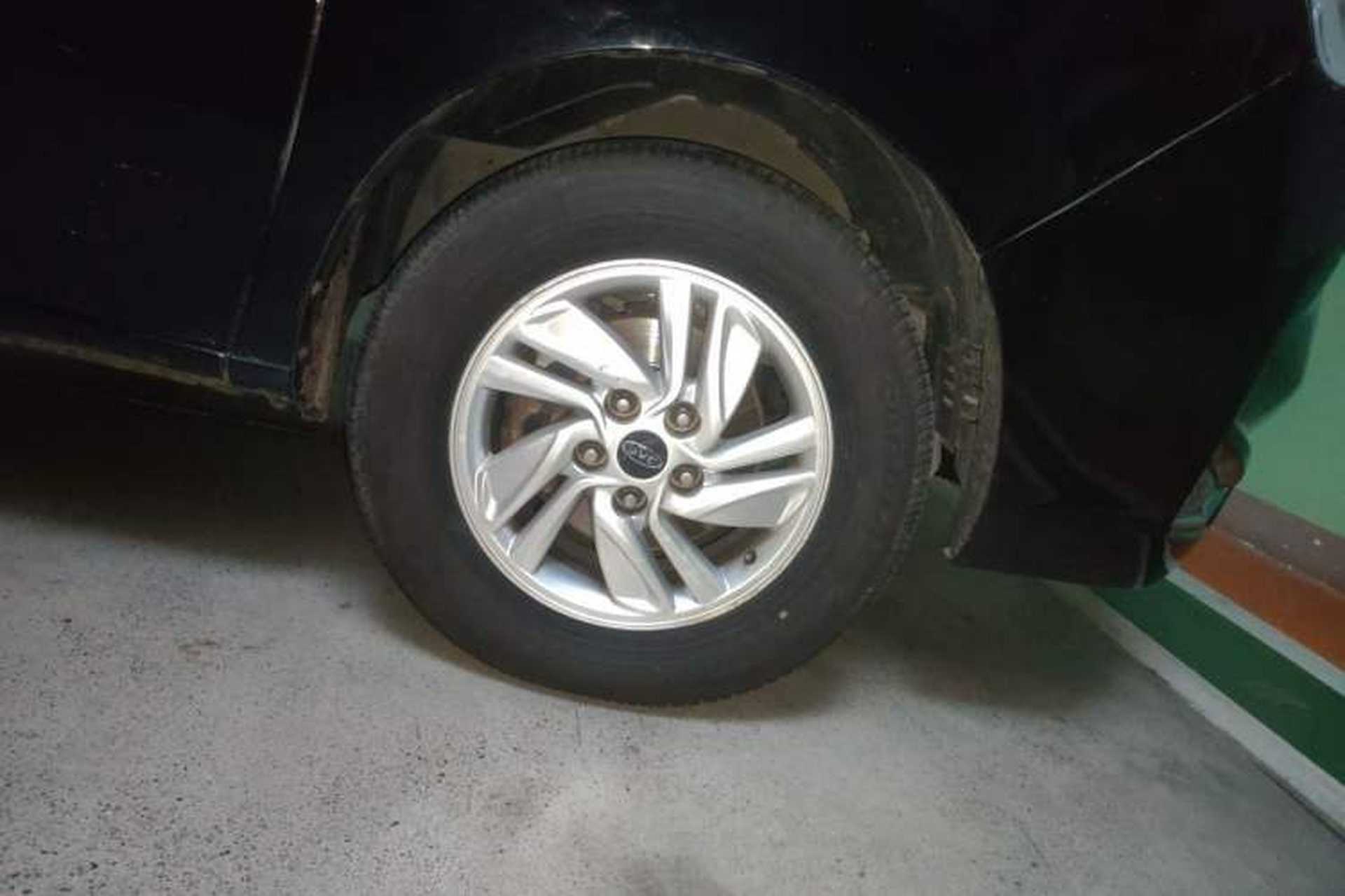 Used JAC Refine M4 2019 Business & Travel Series 2.0L Manual Comfort Model China V Standard Right Front Wheel Hub