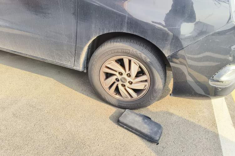 Used JAC Refine M4 2019 Business Series 2.0L Manual - China VI Standard Right Front Wheel Hub