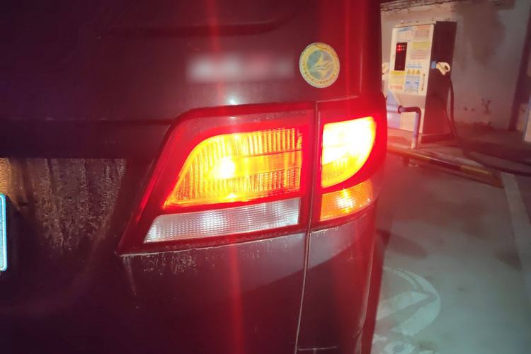 Used JAC Refine M4 2019 Business & Travel Series 2.0L Manual Comfort Model China VI Right Rear Taillight