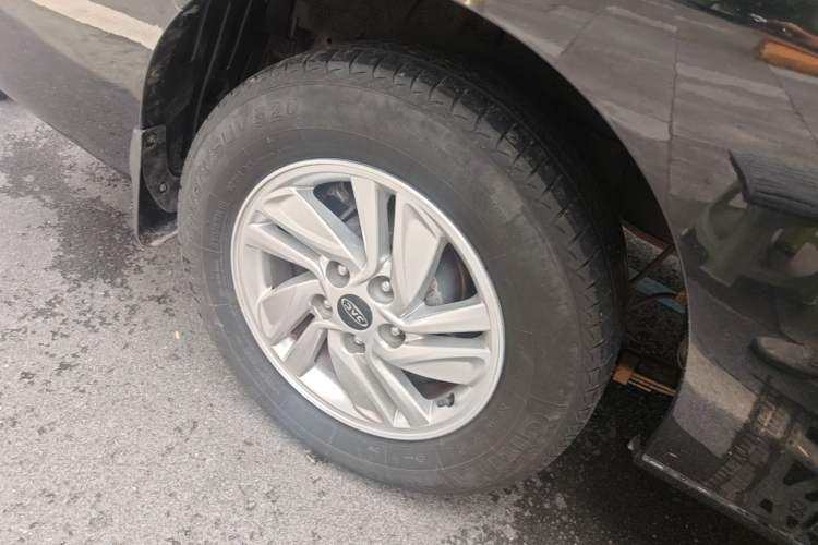 Used JAC Refine M4 2019 Business Series 2.0L Manual - China VI Standard Right Rear Wheel Hub
