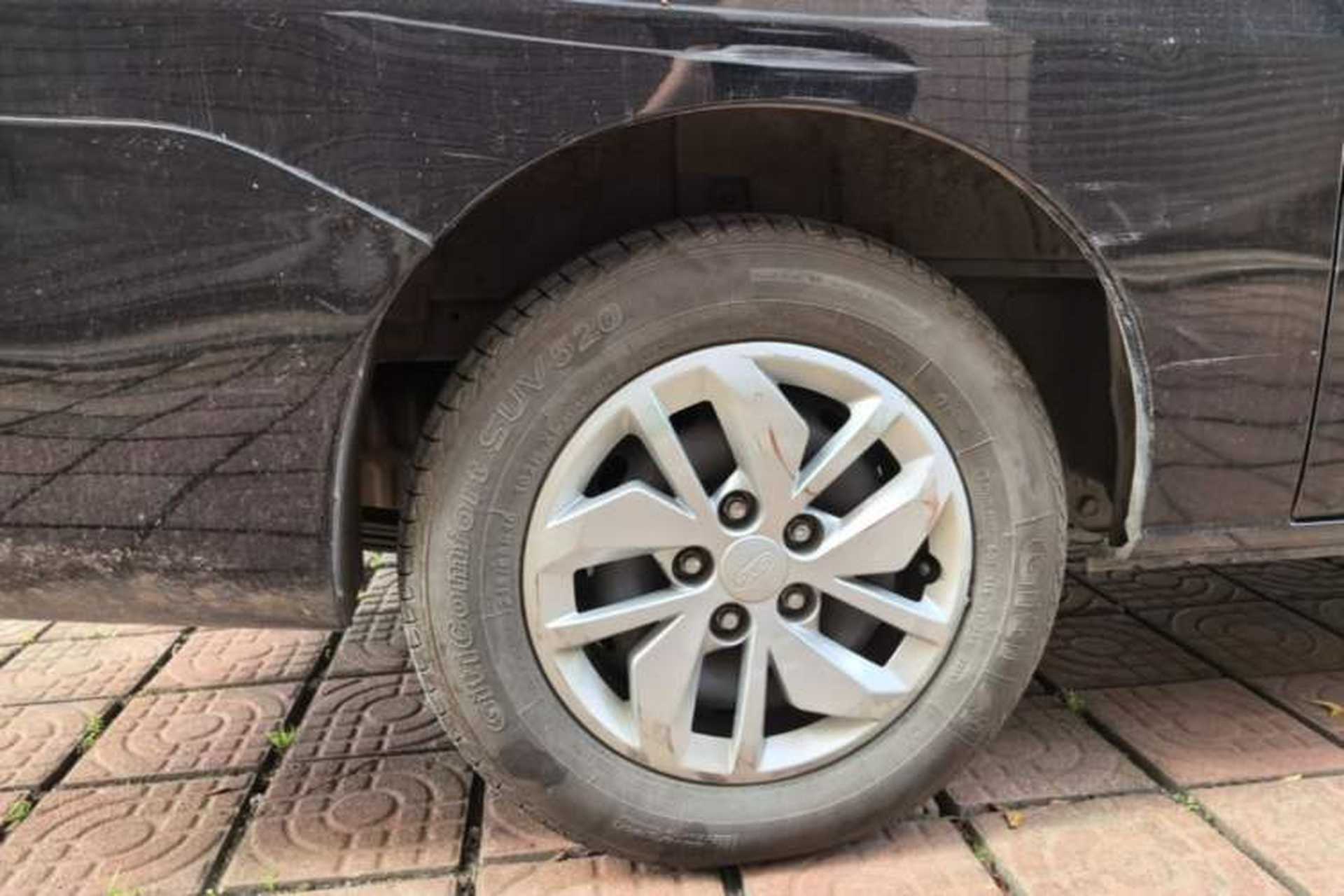 Used JAC Refine M4 2019 Business & Travel Series 2.0L Manual Comfort Model China VI Right Rear Wheel Hub