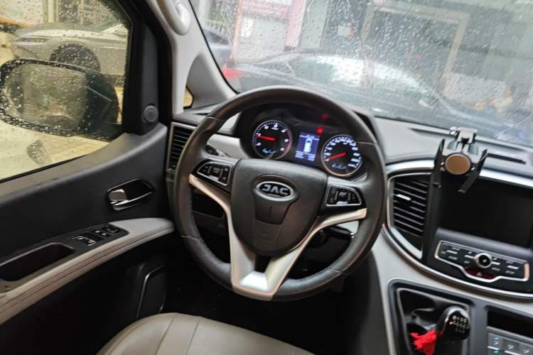 Used JAC Refine M4 2019 Business Series 1.9T Diesel Manual Business Edition Steering Wheel