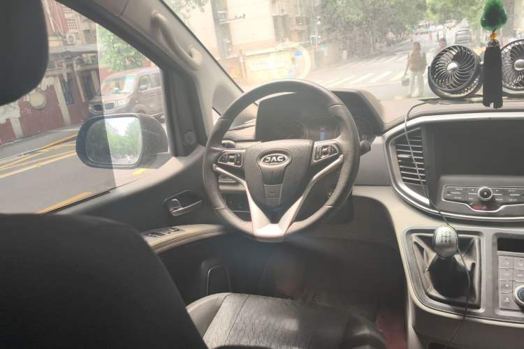 Used JAC Refine M4 2019 Business Series 2.0L Manual - China VI Standard Steering Wheel