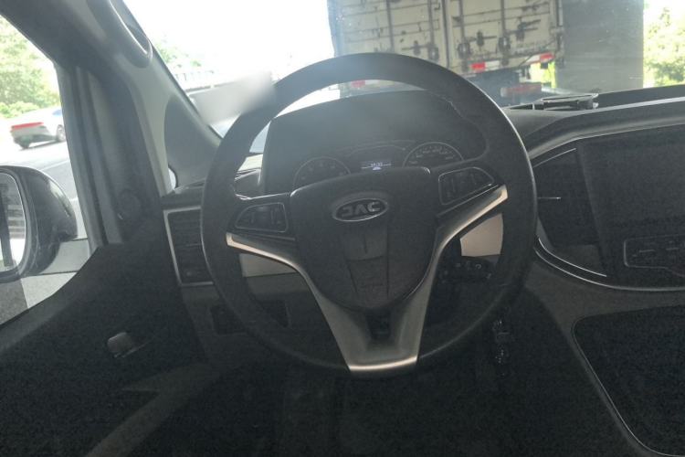 Used JAC Refine M4 2019 Business Series 2.0L Manual - China VI Standard Steering Wheel