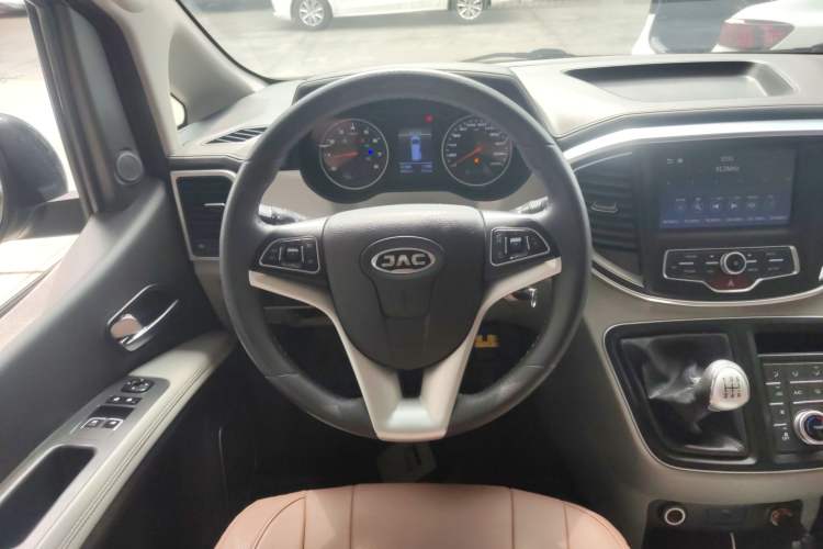 Used JAC Refine M4 2019 Business Series 2.0L Manual - China VI Standard Steering Wheel