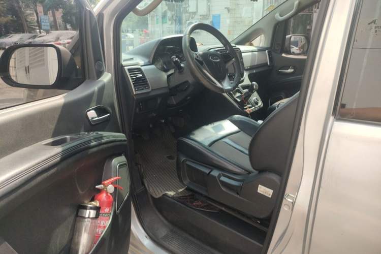 Used JAC Refine M4 2019 Business & Travel Series 2.0L Manual Speed Edition China VI Standard Driver Seat