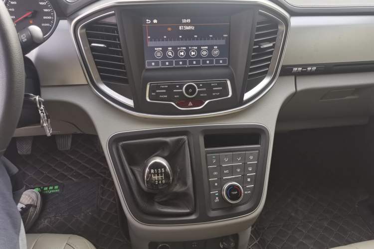 Used JAC Refine M4 2019 Business Series 1.9T Diesel Manual Business Edition Audio And AC Panel