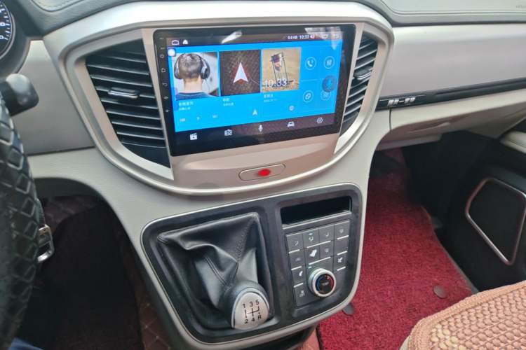 Used JAC Refine M4 2019 Business & Travel Series 2.0L Manual Comfort Model China VI Audio And AC Panel
