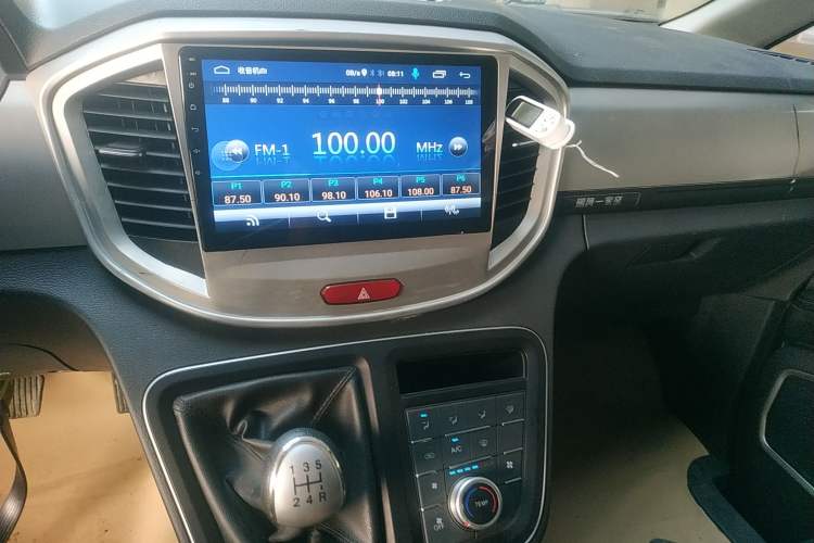 Used JAC Refine M4 2019 Business & Travel Series 2.0L Manual Speed Edition China VI Standard Audio And AC Panel