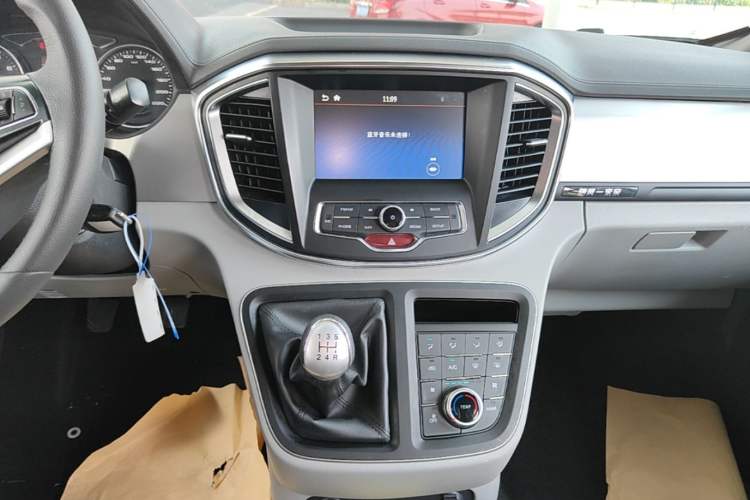 Used JAC Refine M4 2019 Business Series 2.0L Manual - China VI Standard Audio And AC Panel