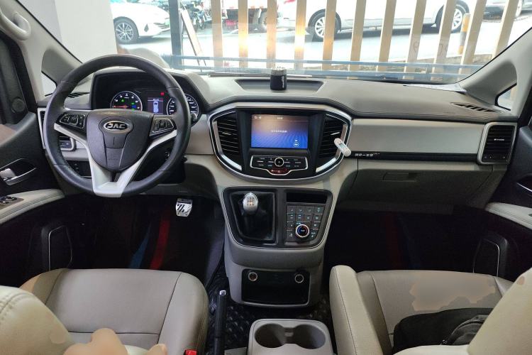 Used JAC Refine M4 2019 Business Series 2.0L Manual - China VI Standard Center Console