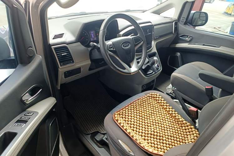 Used JAC Refine M4 2019 Business & Travel Series 2.0L Manual Comfort Model China VI Driver Seat