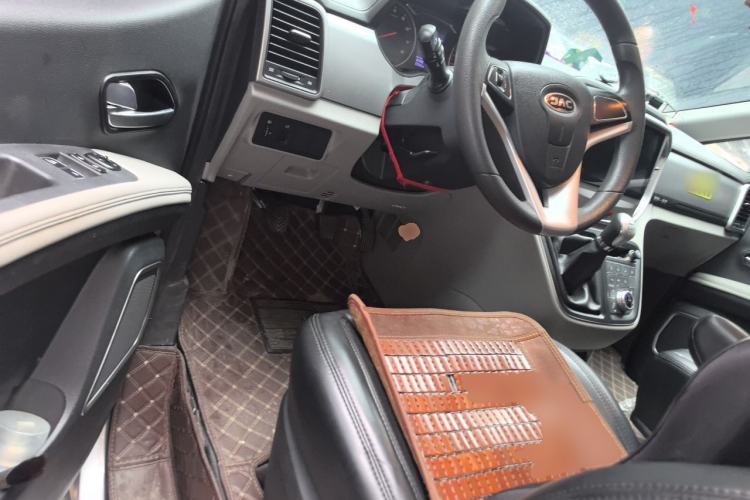 Used JAC Refine M4 2019 Business & Travel Series 2.0L Manual Comfort Model China VI Driver Seat