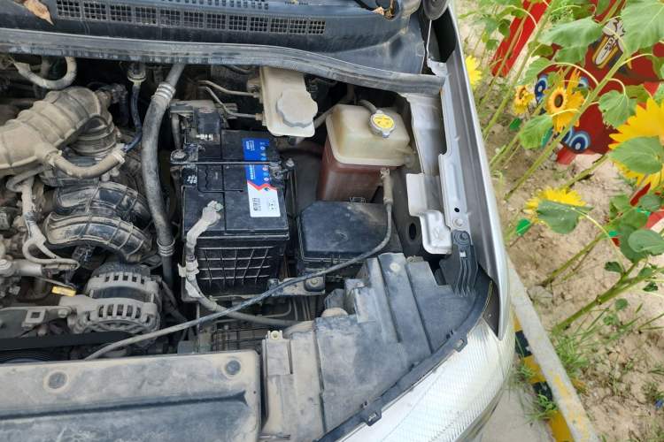 Used JAC Refine M4 2019 Joyful Series 2.0L Manual Comfort Model China VI Standard Engine Bay Left