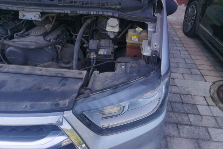 Used JAC Refine M4 2019 Business Series 2.0L Manual Business Version China V Standard Engine Bay Left