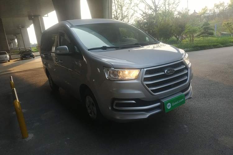Used JAC Refine M4 2019 Business & Travel Series 2.0L Manual Speed Edition China VI Standard Front Right 45 Deg