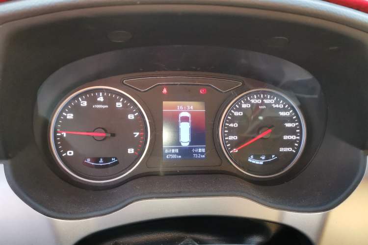 Used JAC Refine M4 2019 Joyful Series 2.0L Manual Business Model China VI Instrument Cluster