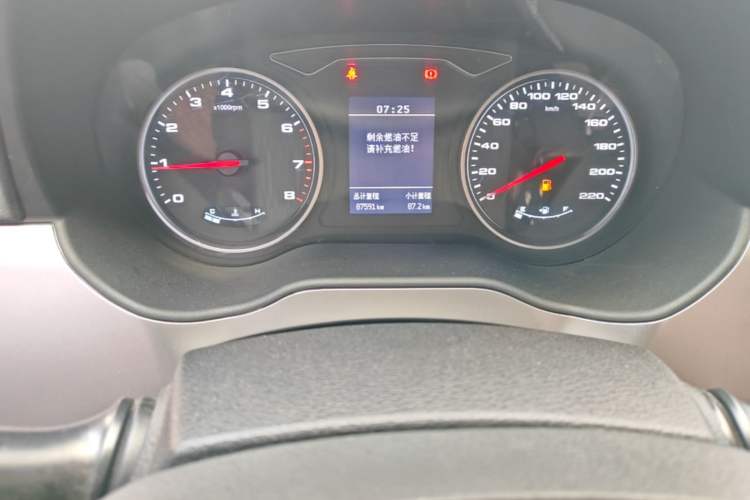 Used JAC Refine M4 2019 Business & Travel Series 2.0L Manual Comfort Model China VI Instrument Cluster
