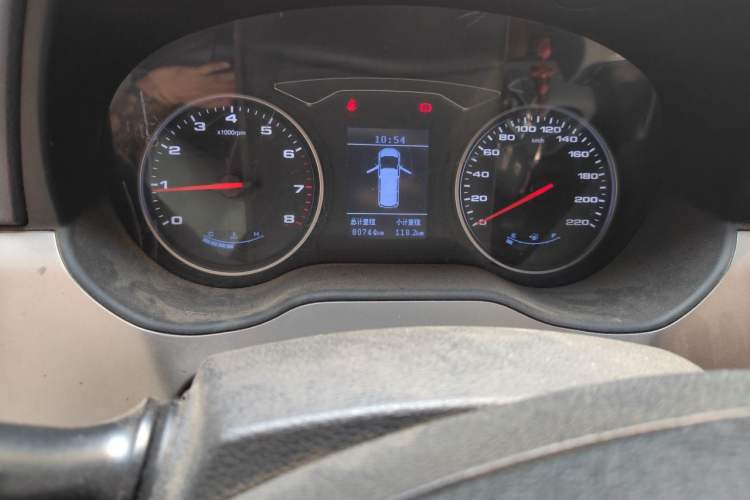 Used JAC Refine M4 2019 Business & Travel Series 2.0L Manual Comfort Model China V Standard Instrument Cluster