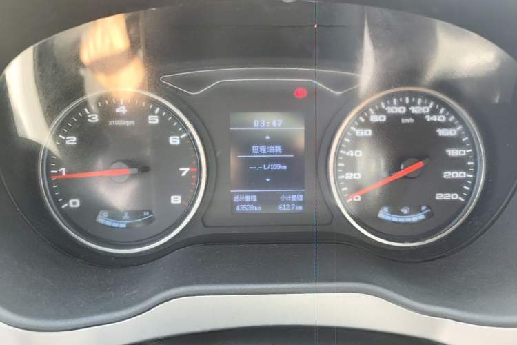 Used JAC Refine M4 2019 Business & Travel Series 2.0L Manual Comfort Model China VI Instrument Cluster